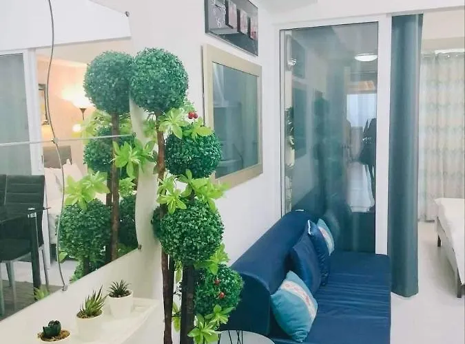 Azure Urban Resort Residences Bed and breakfast Manila