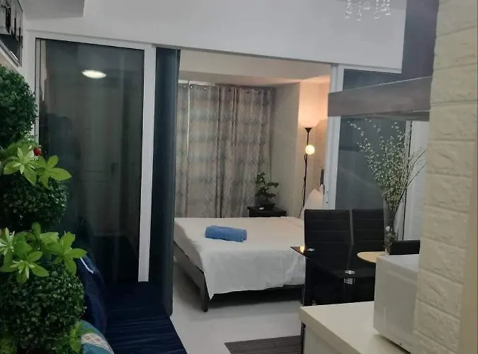 Azure Urban Resort Residences Bed and breakfast Manila